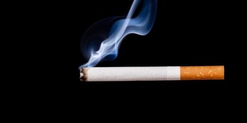 kejantanan-yang-menipu-dalam-iklan-rokok-rev-1